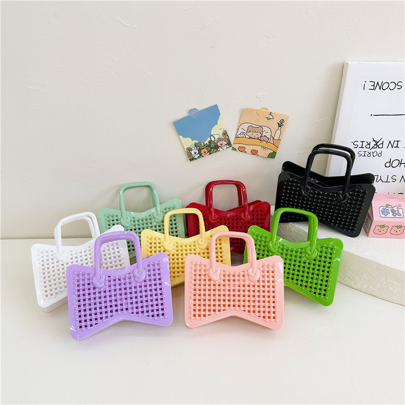 2025 New children's cute jelly bag, butterfly bag, woven and hollowed-out vacation beach bag, mini coin purse full figure