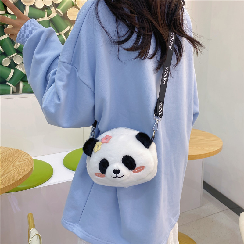 Cute panda plush bag for girls 2024 new trendy Japanese style girl crossbody bag Cartoon soft and cute doll bag details Picture