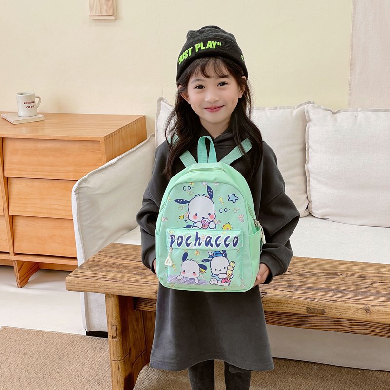 Wholesale of new cross-border kindergarten schoolbags for boys and girls, cartoon Kuromi casual backpacks for children aged 2 to 6 Application Scenario