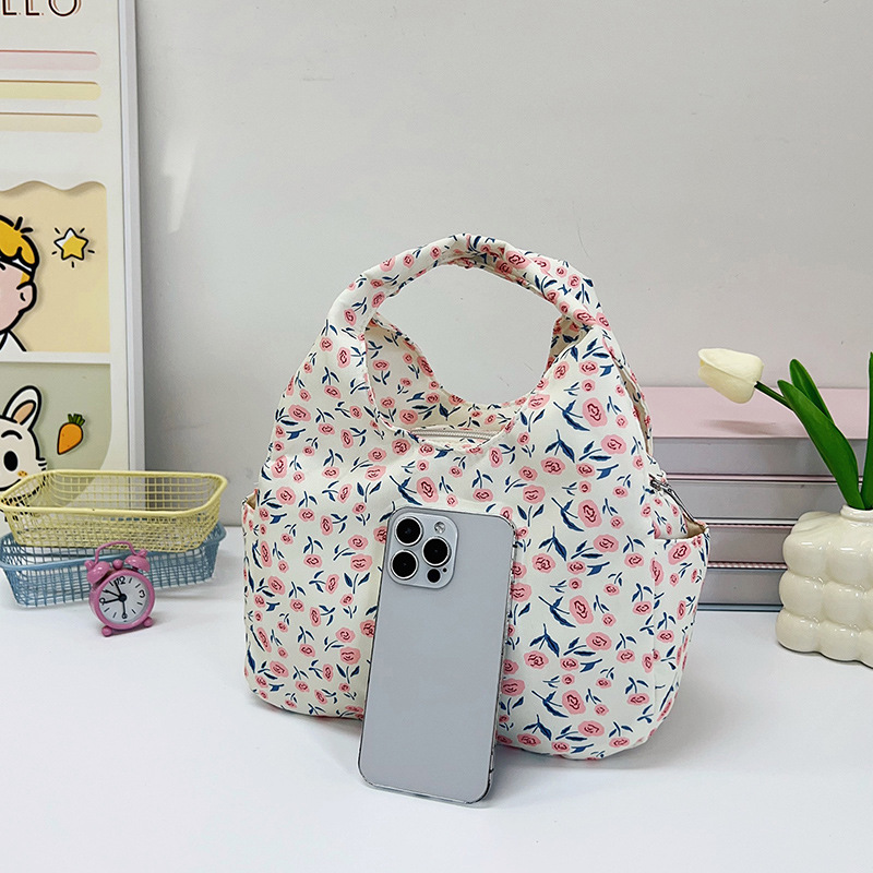 A new Japanese-style small floral print handbag for cross-border work and commuting, a large-capacity student lunch bag Specification drawing