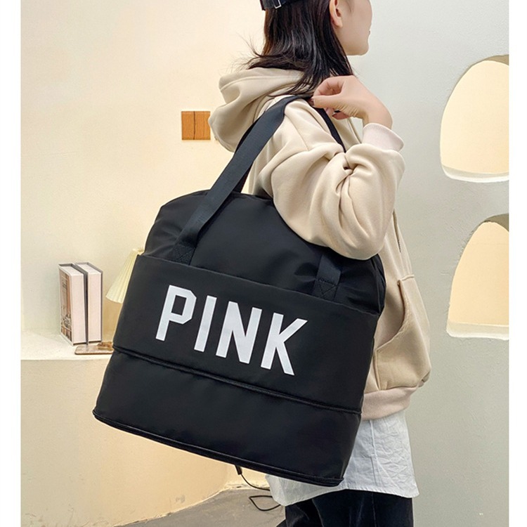 Women's wet and dry separate travel bag, single-shoulder sports bag, portable light storage bag, fitness bag, men's waterproof luggage bag Application Scenario