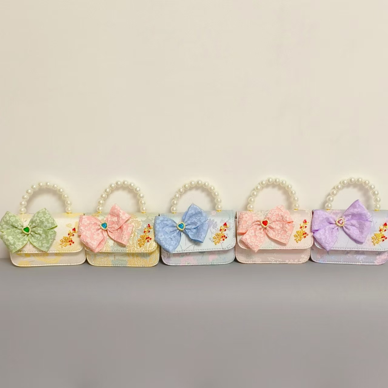 New children's bags: girls' single-shoulder bag, cute princess pearl handbag, bow, traditional Chinese style crossbody bag, small square bag Specification drawing