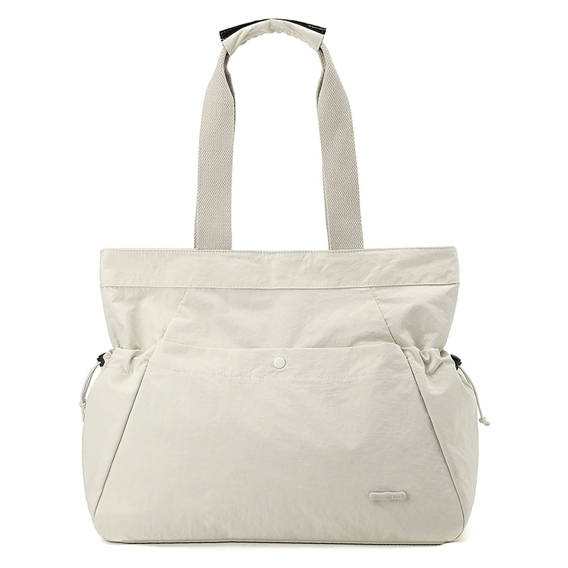 Colorful Fox's new high-capacity commuter tote bag, lightweight single-shoulder bag, sports yoga and casual bag from Japan and South Korea Item Picture