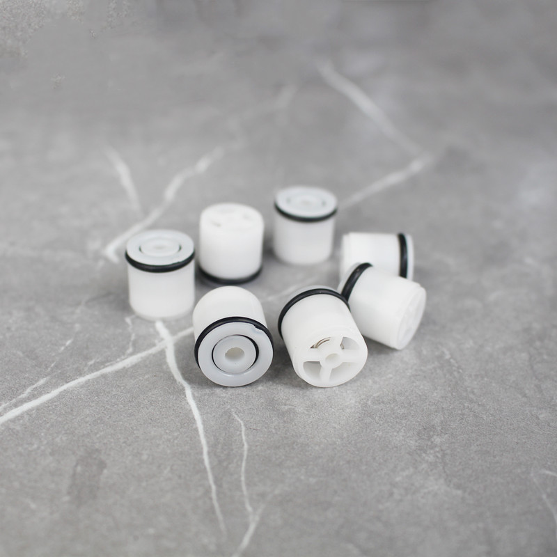Plastic inner plug stop and return valve core, toilet one-way valve core, plastic check valve core with embedded spring check valve Specification drawing