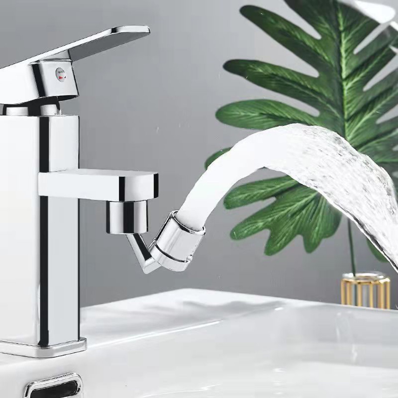 Rotating 720-degree universal faucet foaming device, splash-proof water filter, washbasin, mouthwash faucet extender Specification drawing