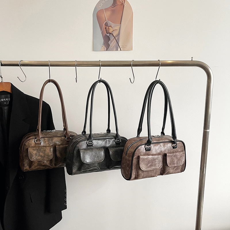 New large-capacity commuting single-shoulder bag, versatile texture, retro underarm bag, fashionable and stylish handbag, cross-border wholesale full figure