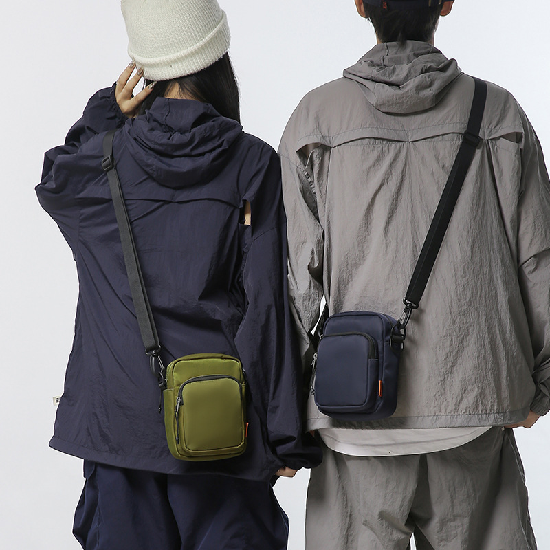 The new WEPOWER single-shoulder small crossbody bag is a casual and fashionable crossbody bag. It is a sporty and trendy brand that can be worn with a belt and waist bag Specification drawing