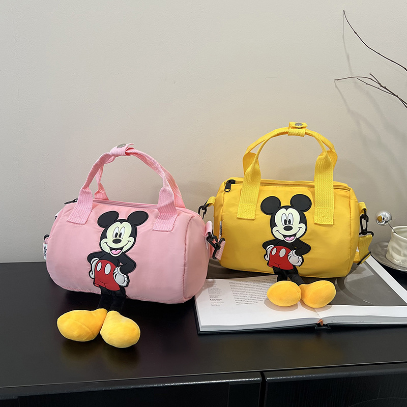 The 2021 new children's bags feature a cute Mickey Mouse pattern bowling bag for girls and a fashionable hand-held shoulder bag Specification drawing