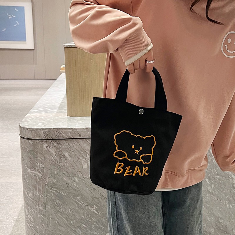 New canvas bags, female student makeup bags, snack bags for going out, portable lunch bags for work, and female handbags full figure