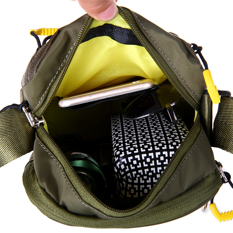 New trendy men's nylon shoulder bag, crossbody bag, large-capacity casual men's waterproof outdoor backpack, men's bag Application Scenario