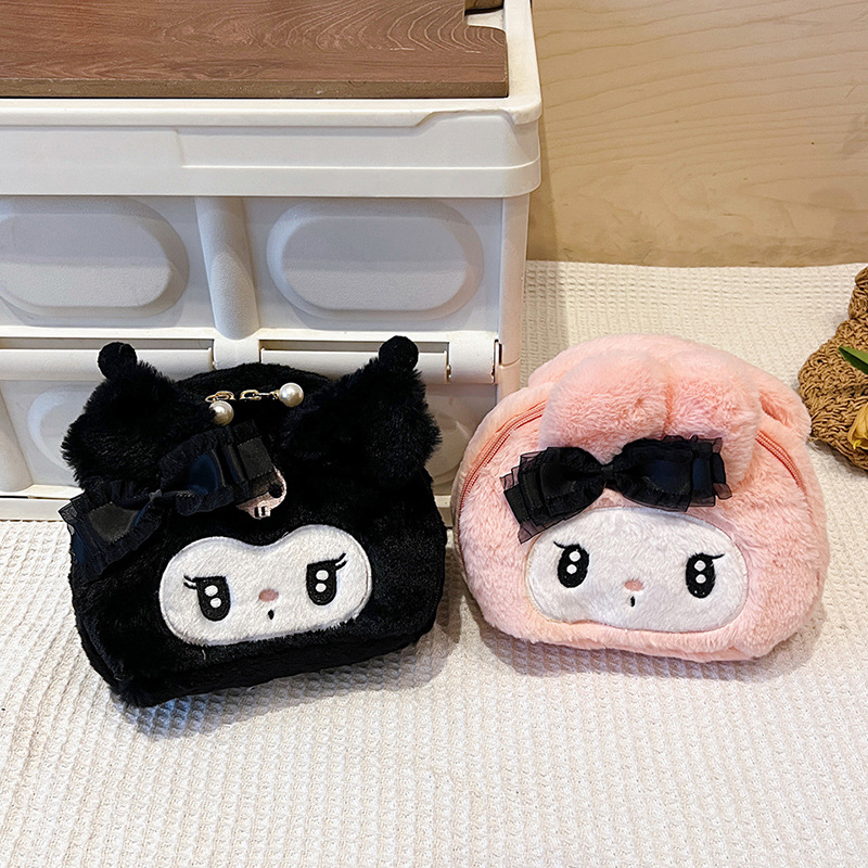 New cartoon makeup bags, Japanese-style Kuromi Melody plush toy makeup bags and toiletry bags, factory direct sales full figure