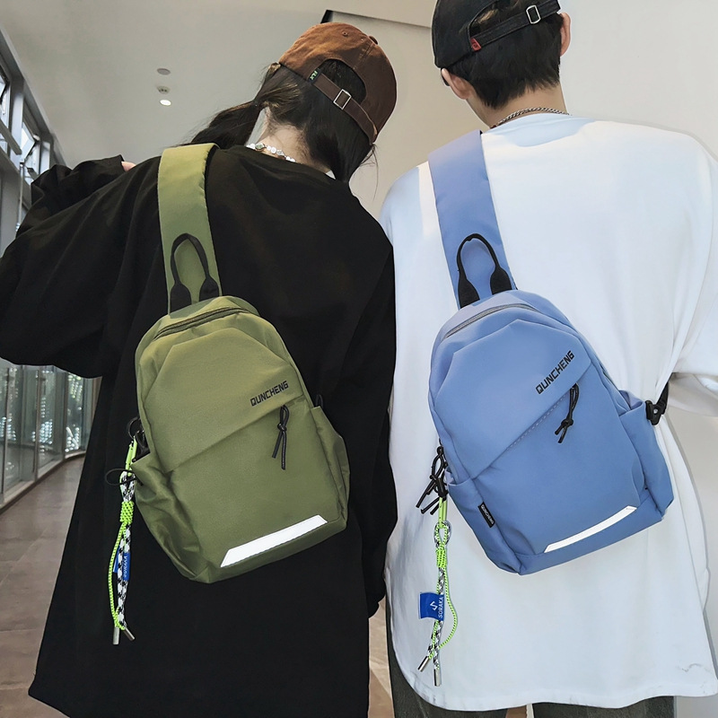 Cross-border niche men's crossbody bag and women's chest bag, simple and adjustable single-shoulder sporty and trendy casual single-shoulder bag with print Specification drawing
