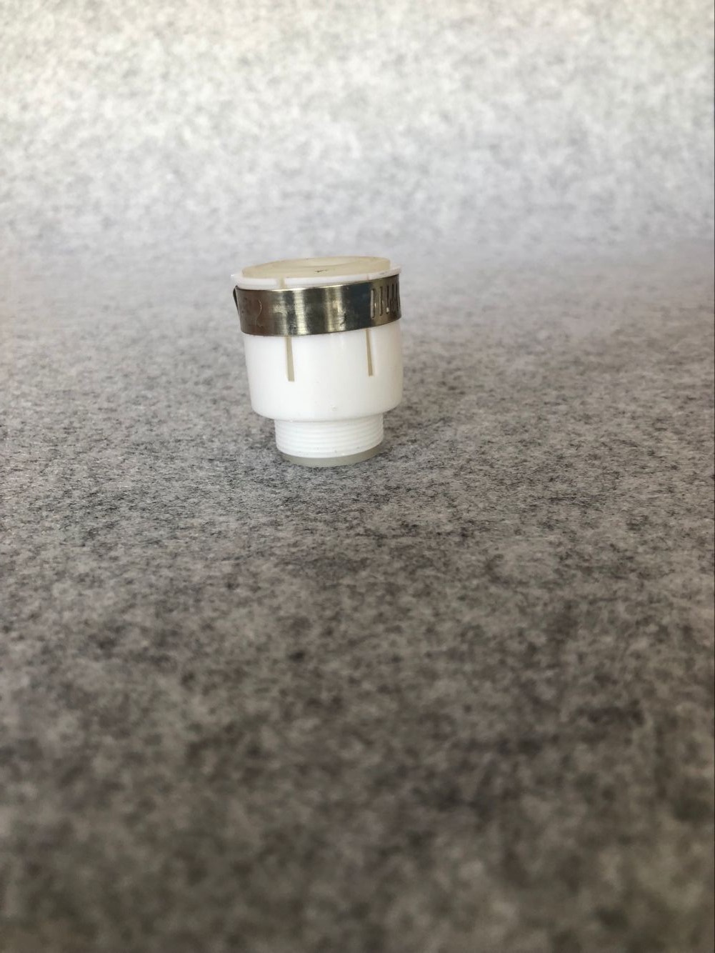 Cross-border direct supply faucet aerator, kitchen water-saving and water-saving, splash-proof, water outlet and filter Item Picture