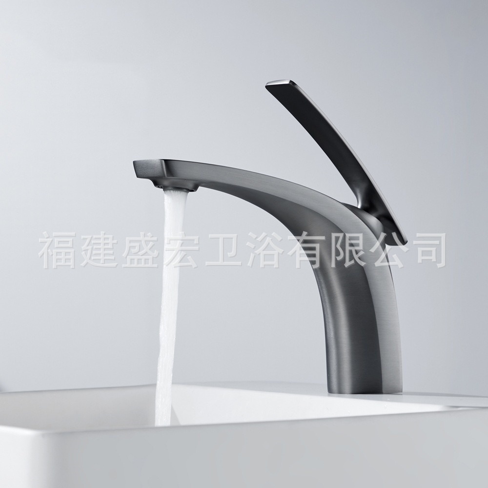 Foreign trade washbasin faucet, cold and hot bathroom, all-copper washbasin, countertop basin, washbasin, anti-splash and pressure-increasing faucet details Picture