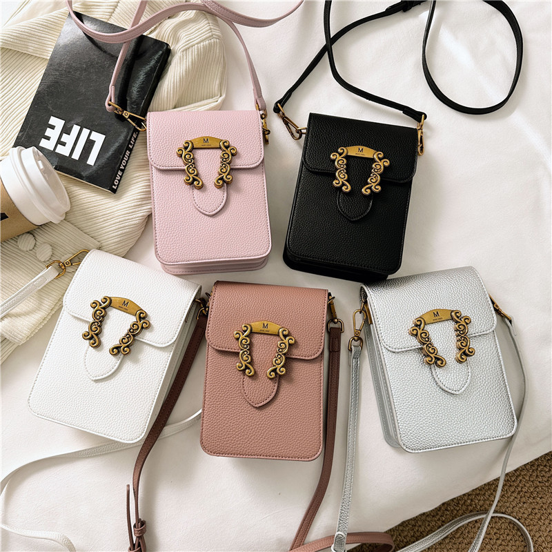 2025 New lychee patterned mobile phone bag, retro hardware single-shoulder crossbody small bag, trendy and fashionable mini women's bag full figure