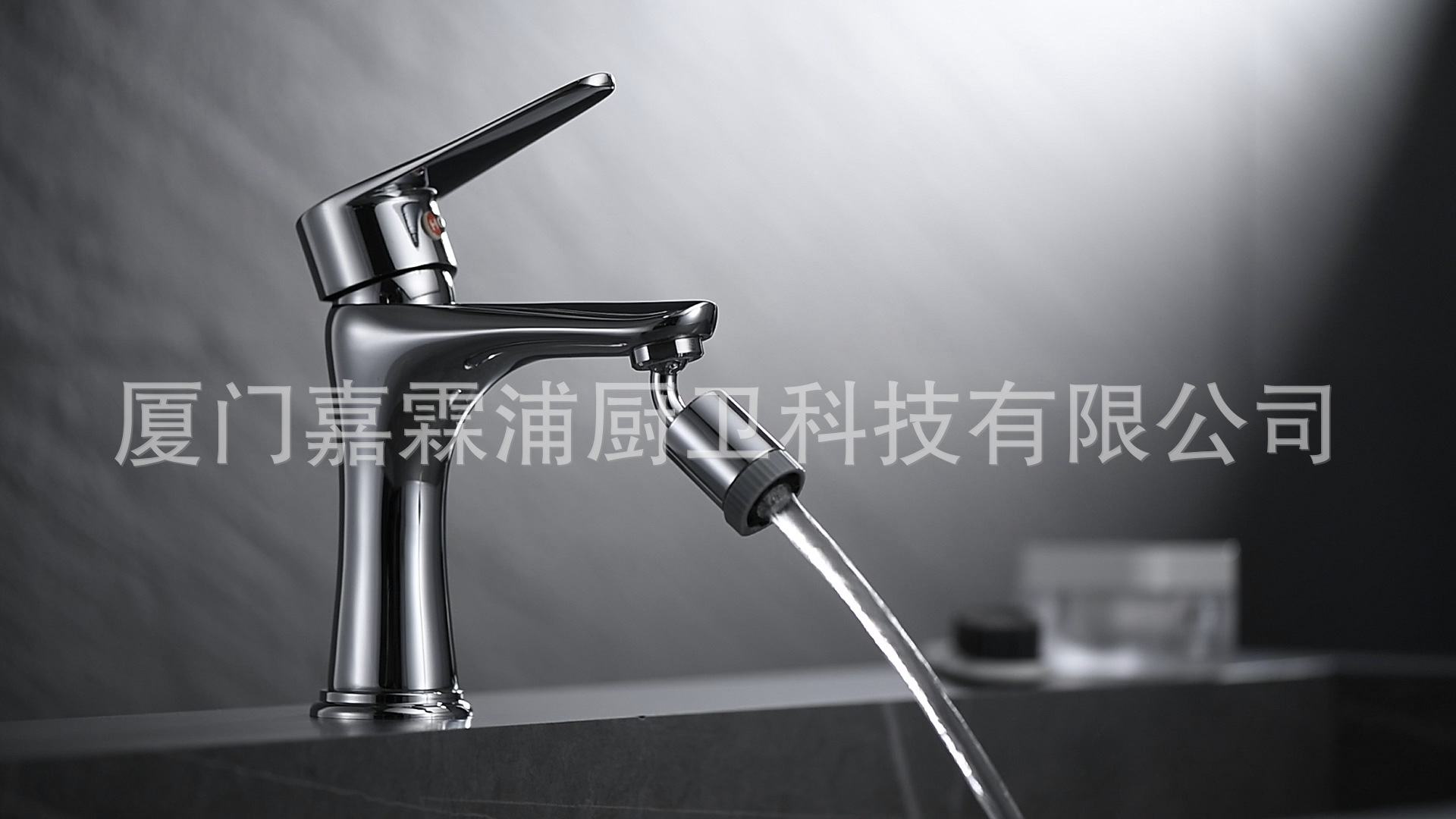 Kitchen and bathroom accessories: faucet extender, bubble maker, washbasin splash guard, multi-functional extension faucet for the bathroom Application Scenario