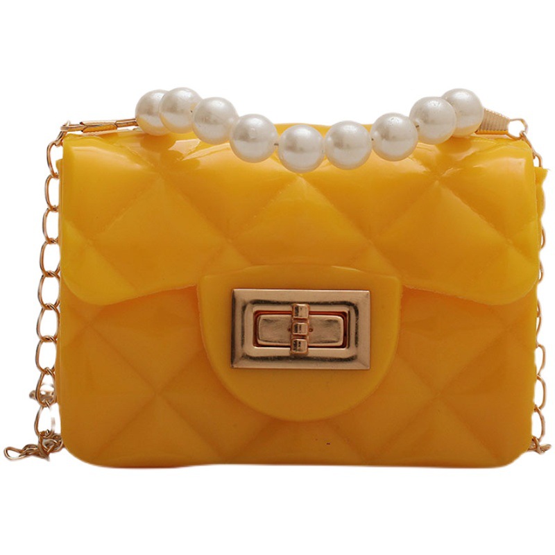 Children's bags 2021 New Style Girls' pearl Handbag, Little Chanel diamond-shaped Jelly Bag, mini single-shoulder crossbody bag Item Picture