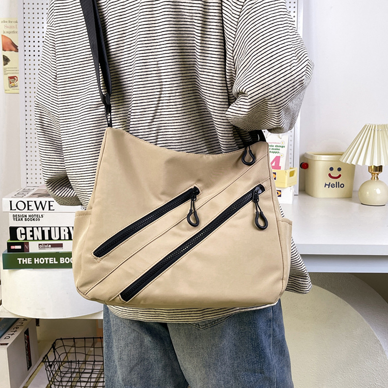 A large-capacity casual and simple tote bag, a new cross-border solid color, lightweight and versatile crossbody bag, a stylish and high-quality single-shoulder bag Specification drawing