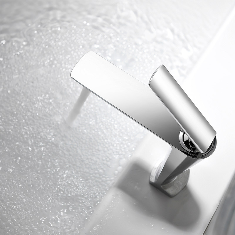 Washbasin faucet, bathroom cold and hot single-hole hand washing basin, washbasin, washbasin, bathroom washbasin, faucet details Picture