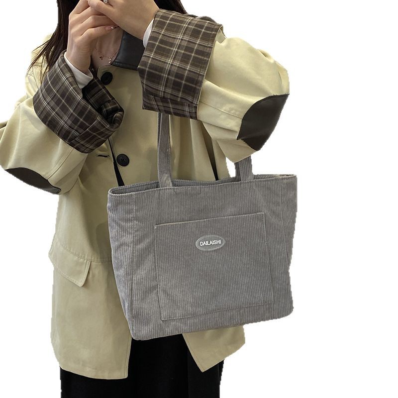 Retro and simple corduroy tote bag, large capacity bag, casual handbag, new autumn and winter single-shoulder crossbody underarm bag Item Picture