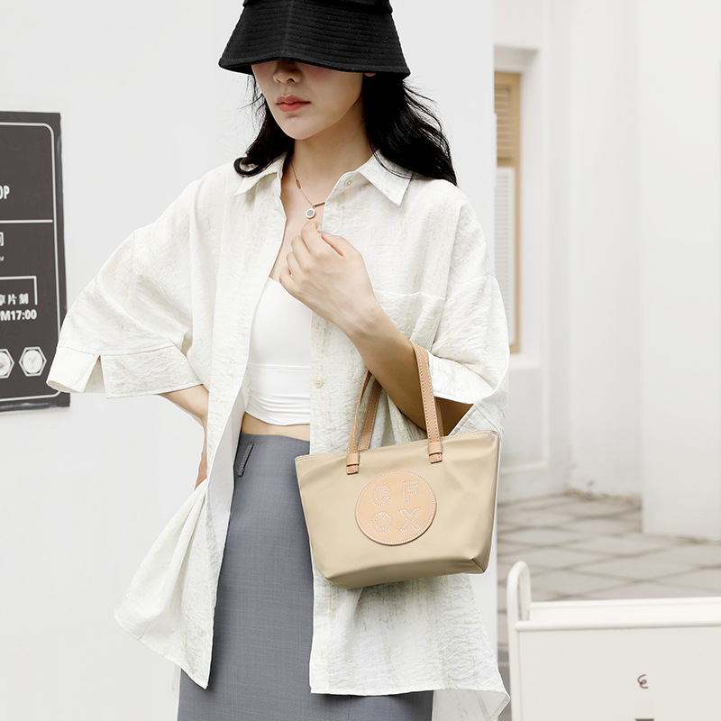 Colorful Fox's new spring casual bag, women's outdoor trendy handbag, water-resistant key coin purse Specification drawing