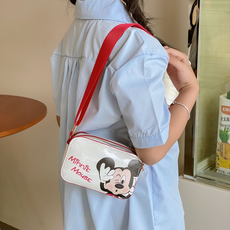 The 2025 new children's mobile phone bag is a trendy, fashionable, fresh, sweet, cartoonish, creative and simple single-shoulder crossbody bag for women Specification drawing