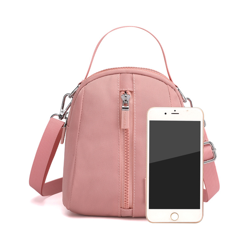 2025 New stylish Korean-style single-shoulder bag for women, versatile crossbody phone bag, nylon waterproof women's crossbody bag Application Scenario
