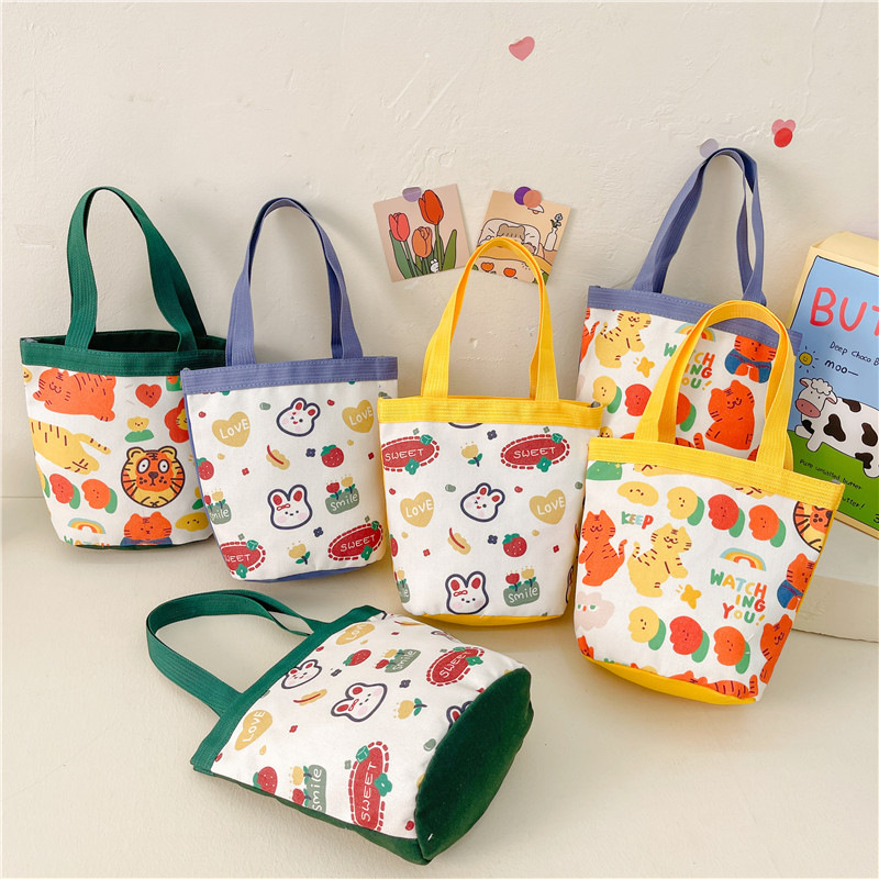 New gift packages: Instagram cute cartoon tiger, new bucket bag, hand-held canvas bag, and girlish round bucket bag full figure