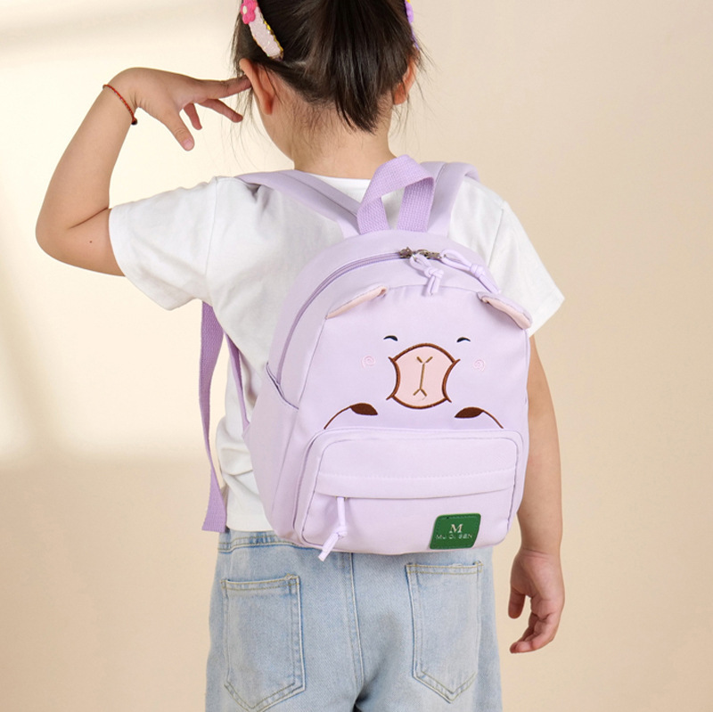 Capibara schoolbag, children's Capybara, parent-child backpack, large-capacity, cute and versatile casual travel backpack for girls Application Scenario