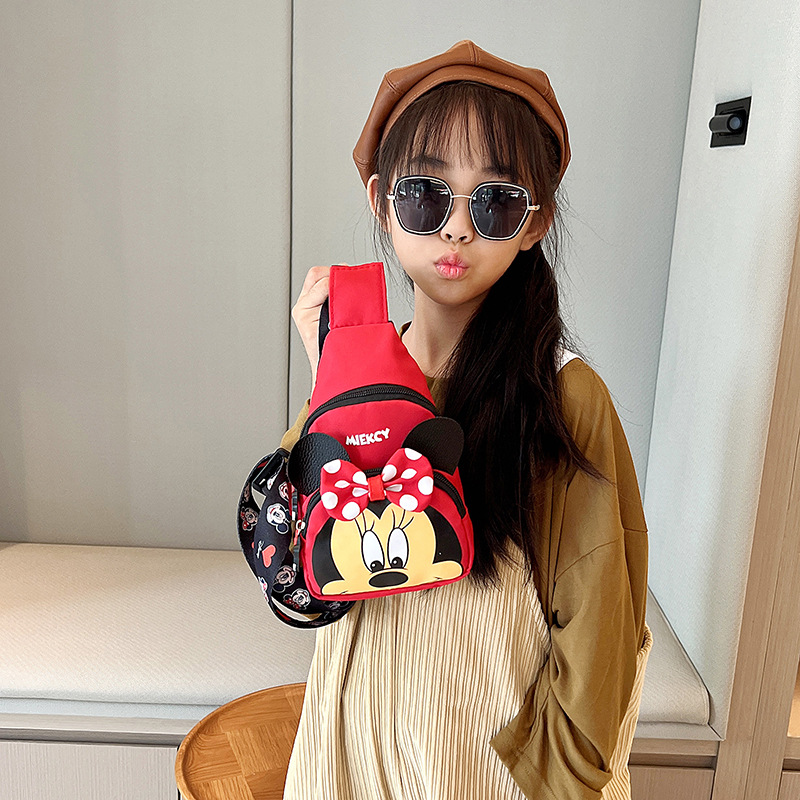 Cute mini new Korean-style children's bag, fashionable cartoon shopping trend 2022 crossbody bag for boys and girls, chest bag details Picture