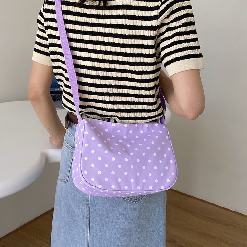 A new niche design bag for women in the summer of 2023, a fresh and spotted bag for students, a casual single-shoulder crossbody bag Application Scenario