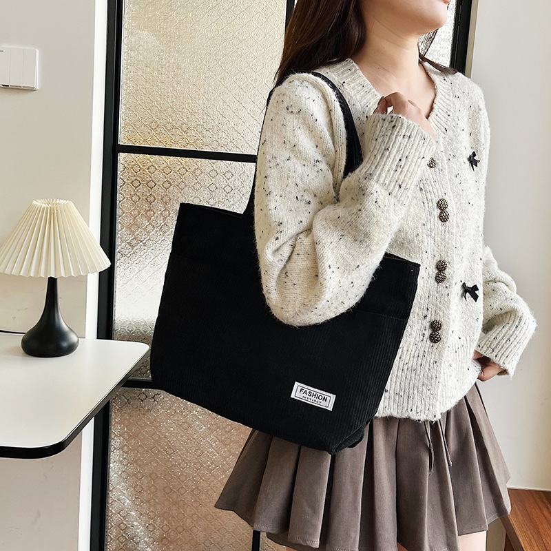 The fashionable and retro bucket bag for women, the new large-capacity versatile crossbody bag for women, and the trendy and elegant tote bag for women are selling well Specification drawing