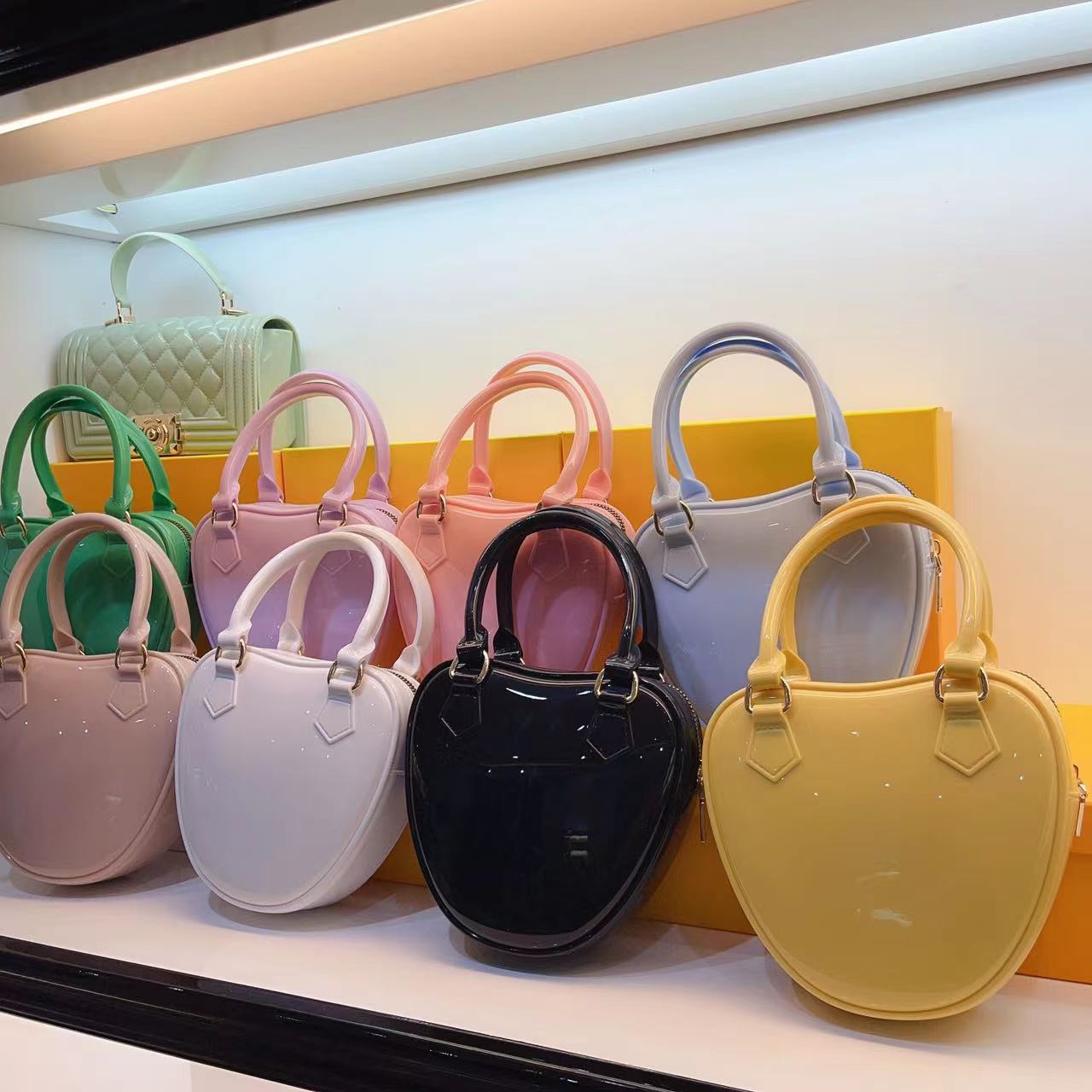 2025 Cross-border new candy-colored jelly bag, hand-held heart bag, mobile phone bag, casual and fashionable single-shoulder crossbody women's bag Specification drawing