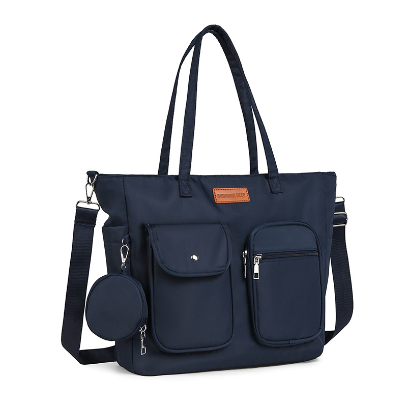 Nylon Butte bag, lightweight and large-capacity baby bag, mom's outings bag, travel backpack, women's crossbody bag Application Scenario