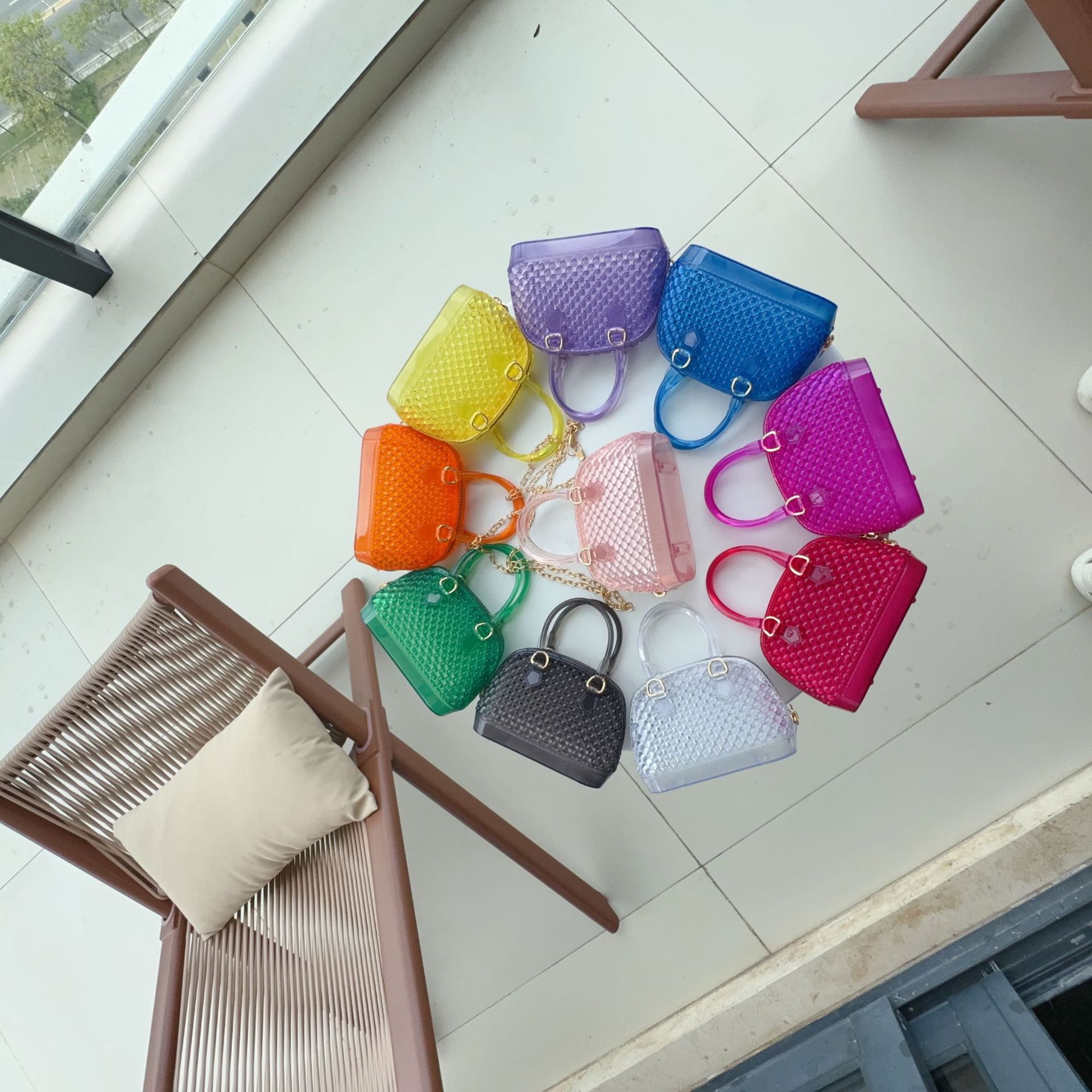 2025 New PVC jelly shell bag, mini jelly bag, handbag, trendy bestseller, single-shoulder crossbody jelly bag Specification drawing