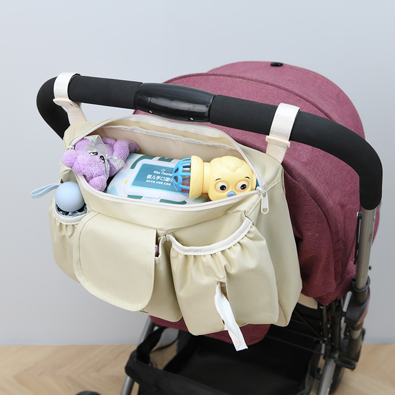 Baby stroller hanging bag, stroller storage bag, baby stroller storage basket, portable mommy bag, stroller accessories, stroller hanging bag Application Scenario