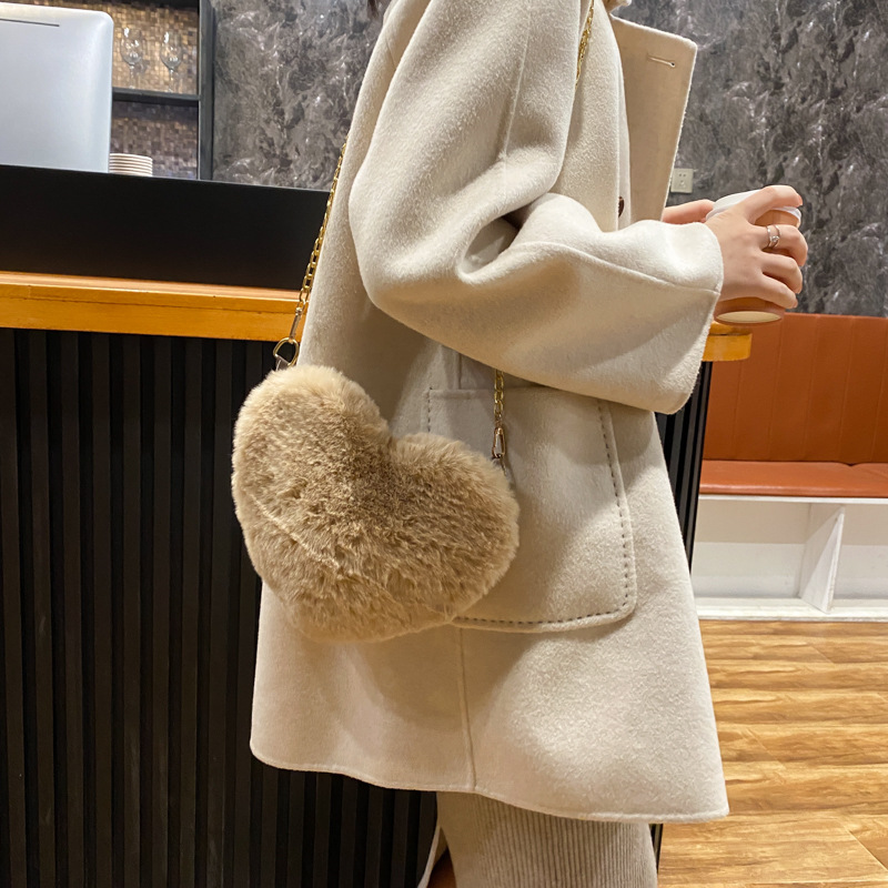 Mini bag for Women 2019 New Style Korean version Cute fluffy heart small crossbody bag Fairy chain single-shoulder crossbody bag Application Scenario