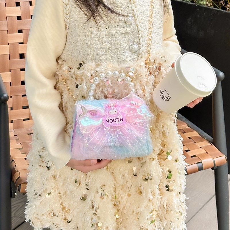 Cute bow rainbow plush bag for girls 2025 Stylish export crossbody bag for girls Pearl princess bag details Picture