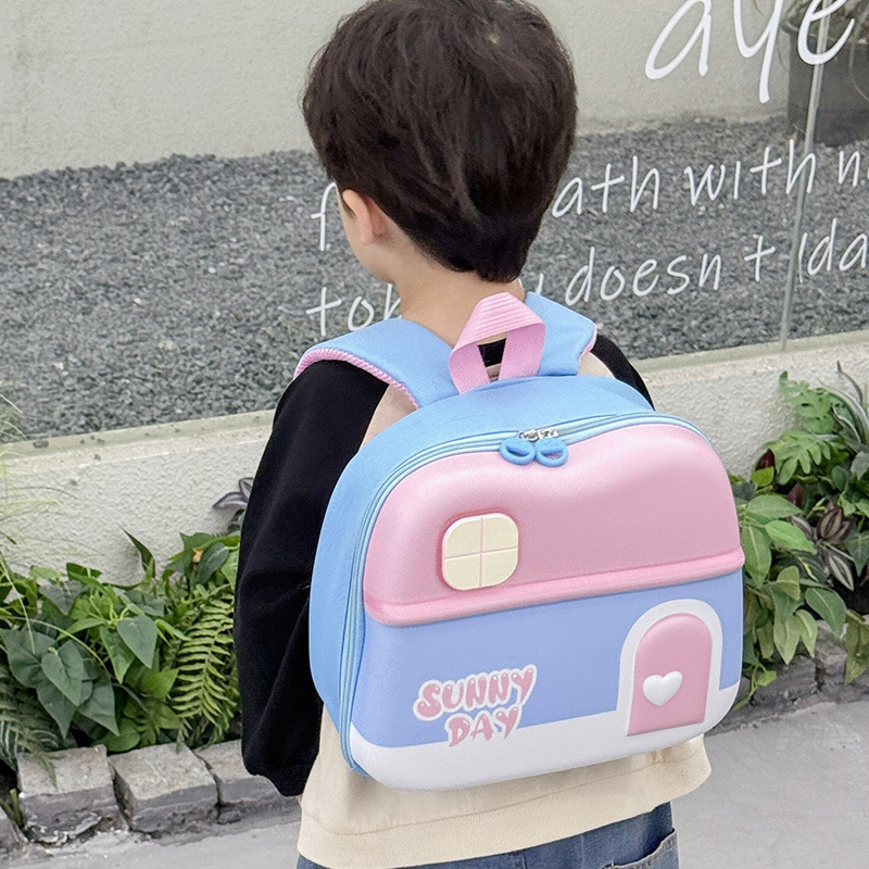 New flashing light children's schoolbag hard shell bag for boys and girls aged 2 to 6 cartoon backpack, lightweight and lightweight kindergarten schoolbag Application Scenario