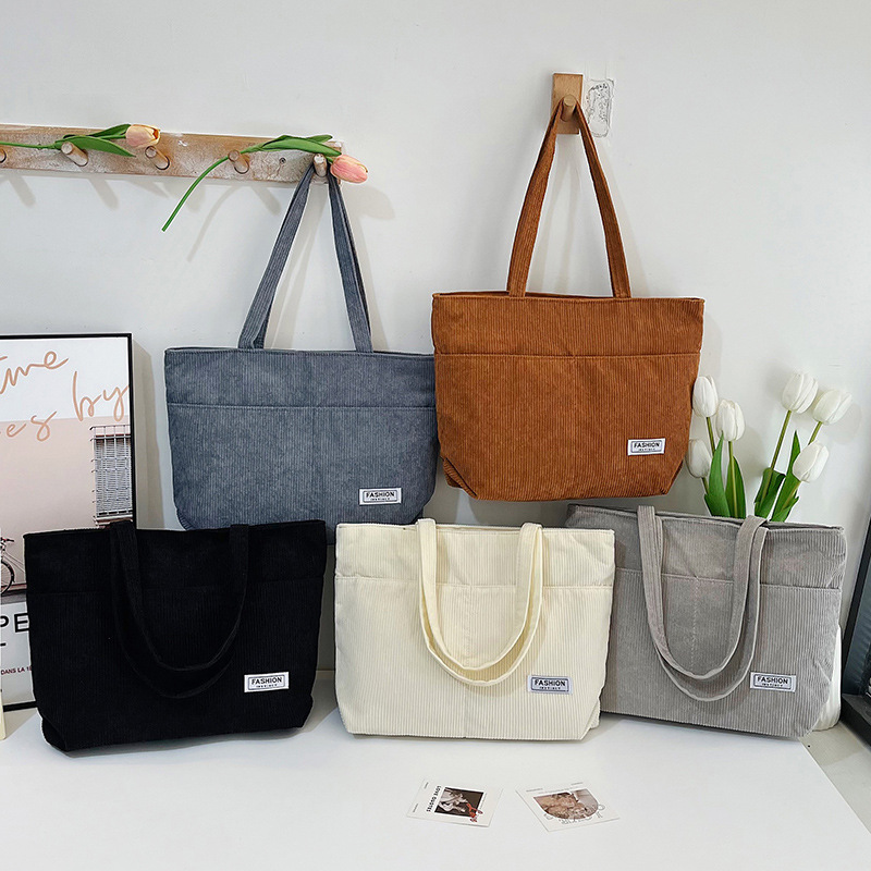 The fashionable and retro bucket bag for women, the new large-capacity versatile crossbody bag for women, and the trendy and elegant tote bag for women are selling well full figure
