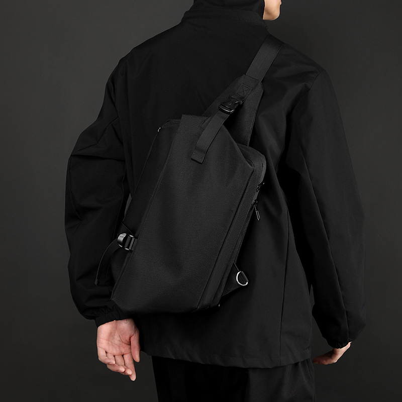 The new men's chest bag from WEPOEWR is lightweight, fashionable and trendy. It features a large-capacity, versatile single-shoulder crossbody bag Specification drawing