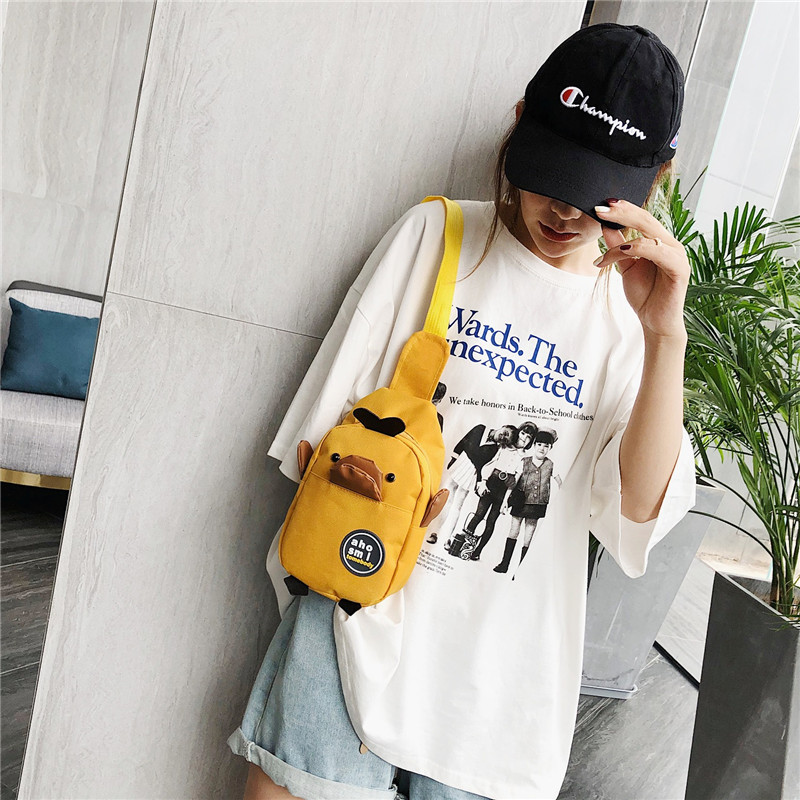 2019 Summer New style bags: Women's fashion children's chest bag, funny and popular duck waist bag, canvas single-shoulder crossbody bag Application Scenario