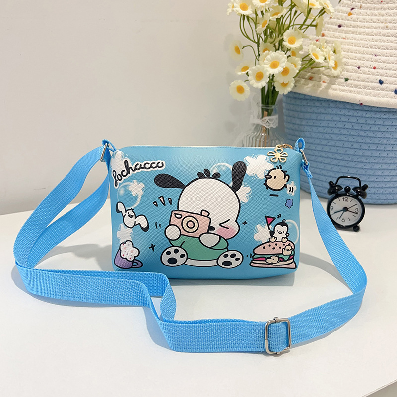 The new KD186-2 cartoon crossbody bag is a cute and large-capacity PU single-shoulder bag for outdoor organizing and storage Application Scenario