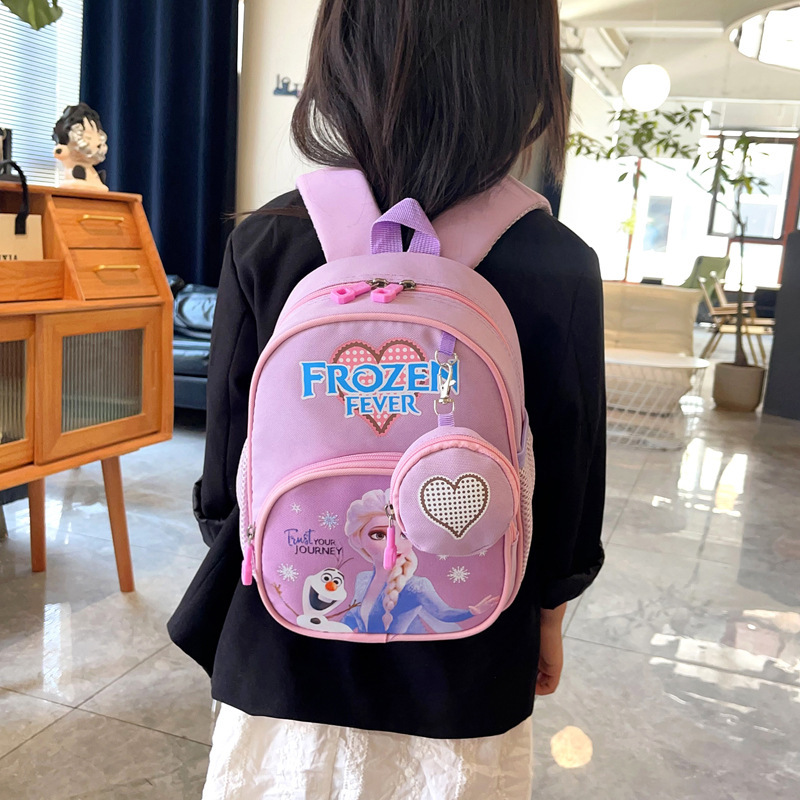 Kindergarten schoolbag cartoon Spider-Man, small and middle class children's backpacks, 3-5 years old boys and girls, princess backpacks, foreign trade 4 Application Scenario