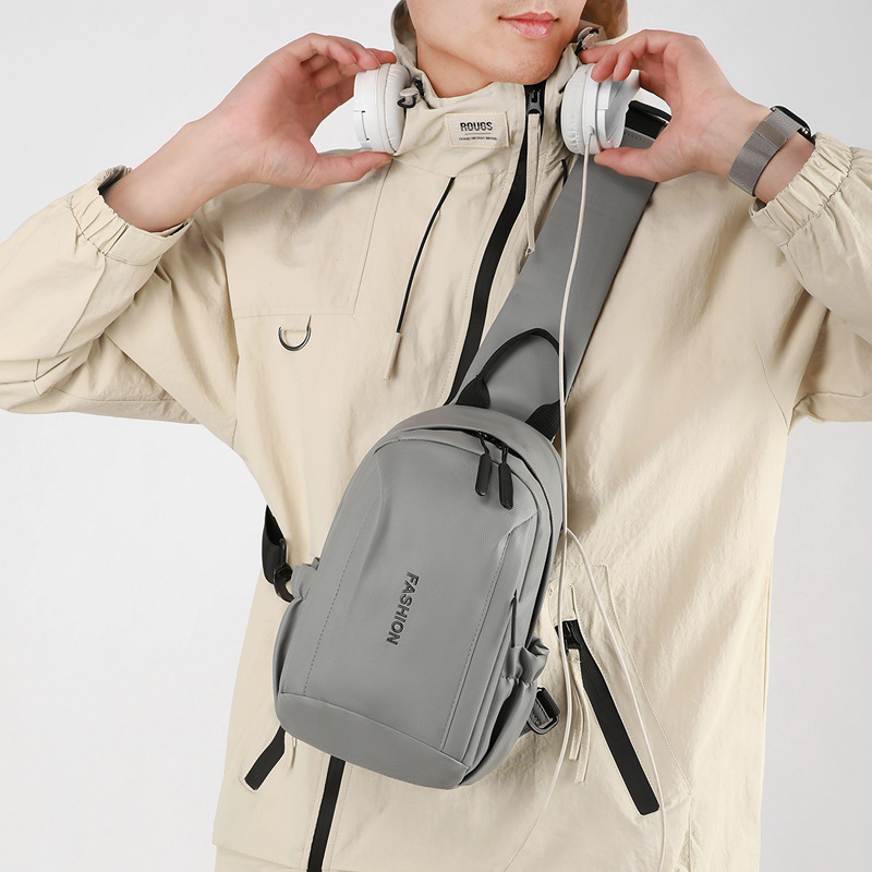 New men's chest bag, trendy crossbody bag, business travel, leather waterproof men's bag, fashionable, lightweight and versatile single-shoulder bag Specification drawing