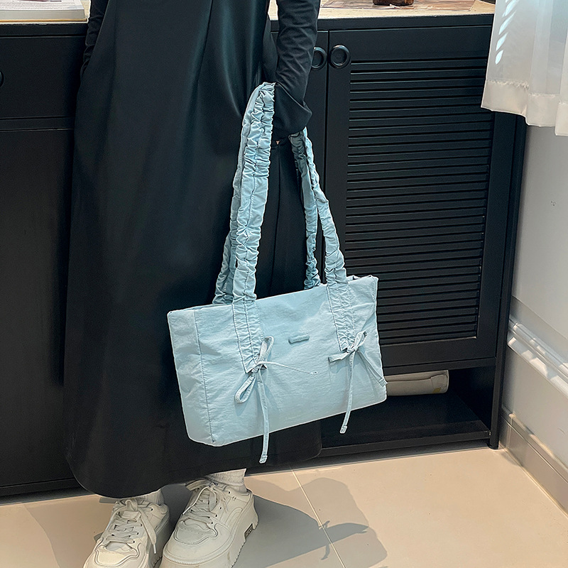 Colorful Fox Han So Hee's sweet and fresh pleated bow single-shoulder women's bag with large capacity drawstring full figure