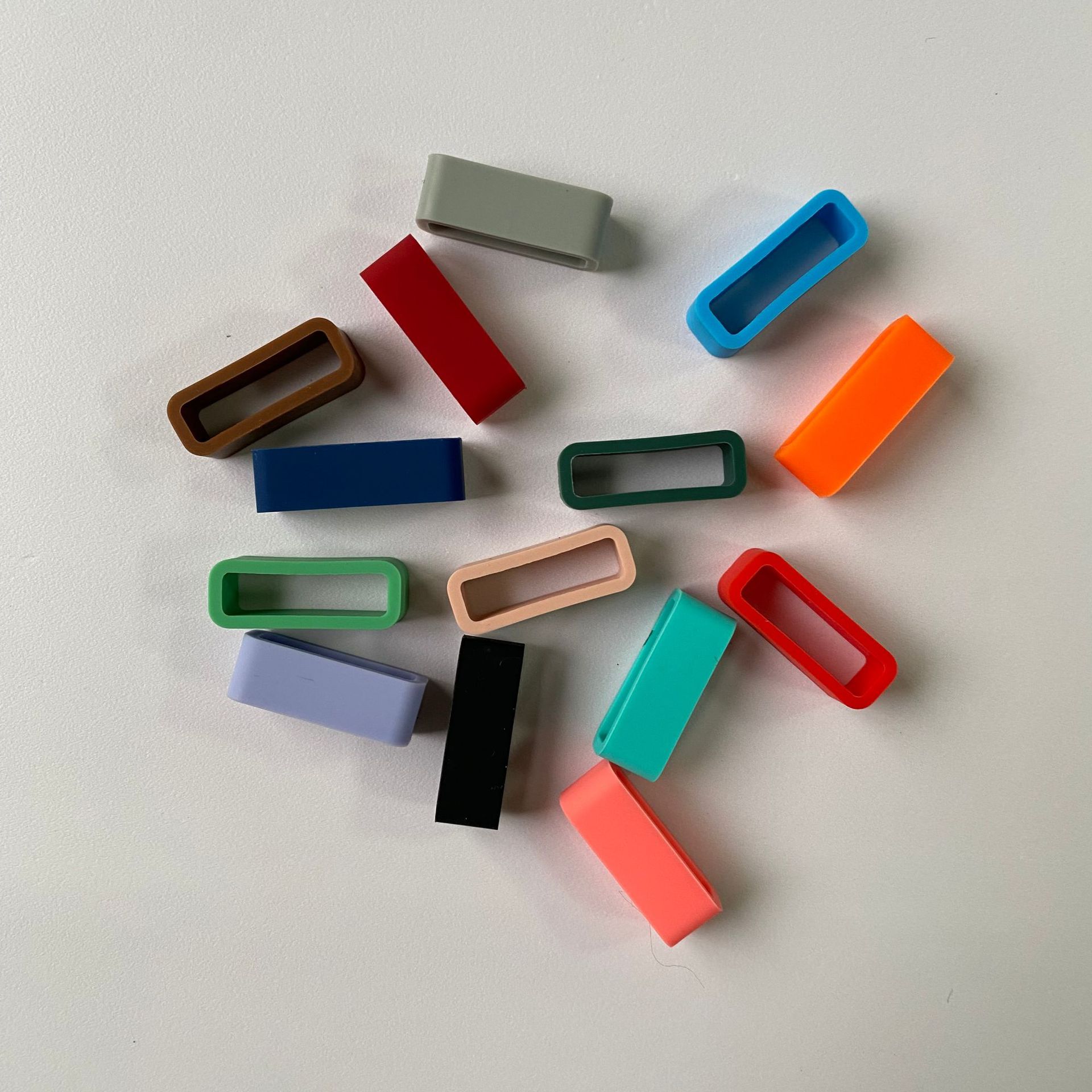 Factory wholesale silicone watch bands with movable bezels of 16/18/20mm, available in multiple colors and rubber rings Specification drawing