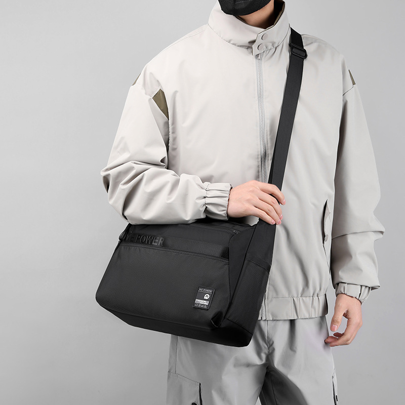 WEPOWER's new casual, lightweight, versatile, trendy outdoor waterproof and wear-resistant men's business travel single-shoulder crossbody bag details Picture