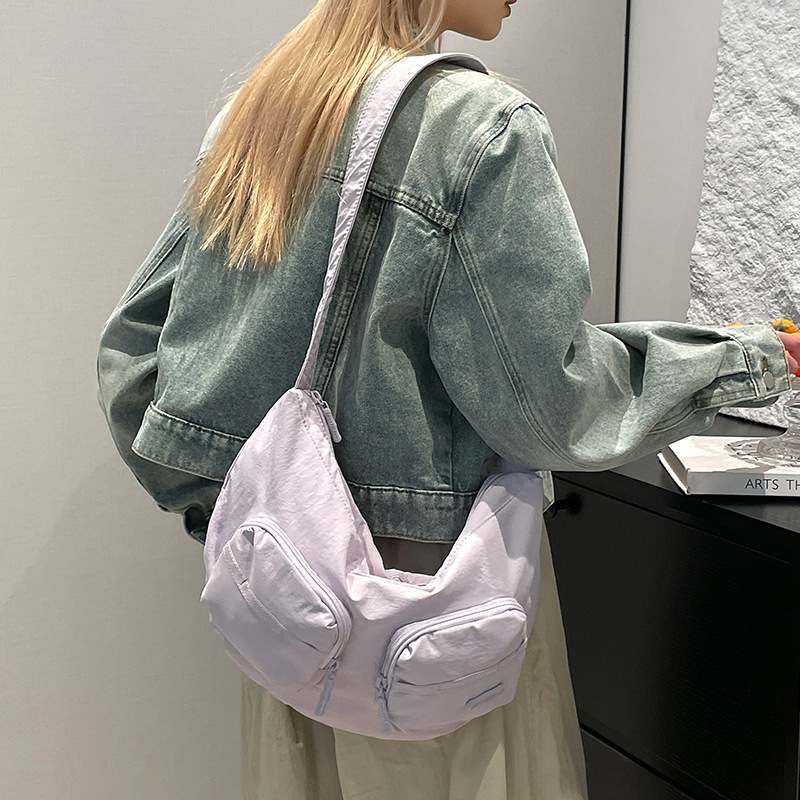 Colorful Fox Korean version high-end, trendy and niche design women's bag, solid color casual and creative single-shoulder bag details Picture