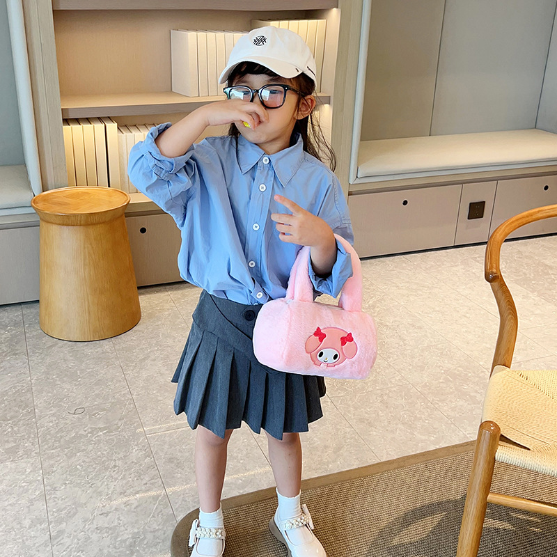 Fashionable plush bag, women's cartoon makeup bag, personalized new trendy children's bag, cute hand-held small bag for female students details Picture